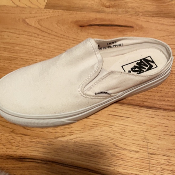 COPY - Classic white slip on Vans. Size 8 - Picture 4 of 7